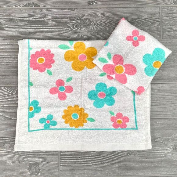 Floral Kitschy Bright Colorful Hand Towels for Veterans of American - Set of TWO - Picture 1 of 9